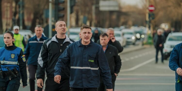 Durere și solidaritate pe scările Complexului Energetic Oltenia