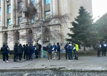 Surse: CE Oltenia rămâne cu 4.200 de salariați