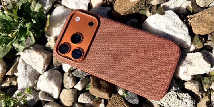 iPhone 18 Pro, lovitură pentru fani? Upgrade-uri puternice… dar designul îi lasă reci!