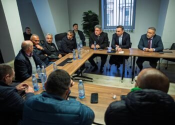 Politicienii caută vinovați, nu soluții pentru CE Oltenia