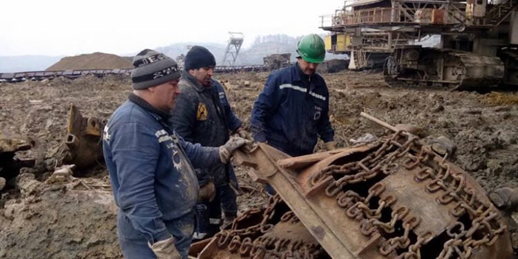 Miner din Gorj blocat la pensie, pentru că nu are 65 de ani