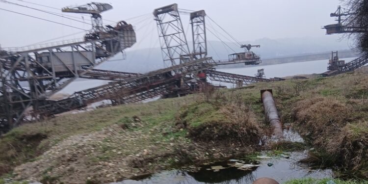 Cine se mai bate pentru salvarea Termocentralei Turceni și a bazinului Motru-Jilț