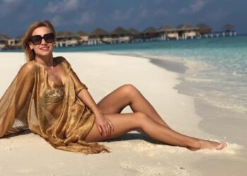 Frumoasa cântăreață este din nou liberă, după divorț