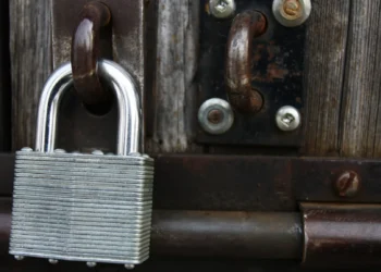 Pierderi de zeci de milioane de euro pentru 14 firme din Dolj. Locuri de muncă pierdute!