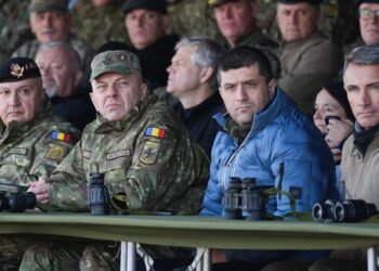 Turcescu acuză tunuri de miliarde ale „păcăliciului de Miruță”, pe mână cu Bolojan