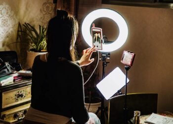 Caz bizar în Craiova. Ce a pățit după un live pe TikTok