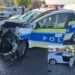 Urmărire ca în filme în Craiova: șofer fugar a intrat frontal într-o mașină de poliție. Agent rănit