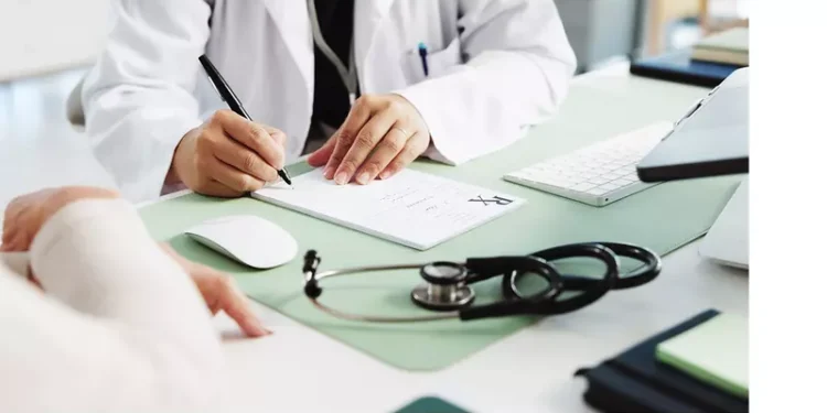 Un medic din Craiova acuzat de mii de consultații fictive scapă de dosar. Află cum!