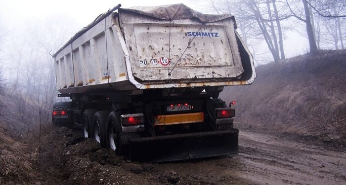 Trei milioane de euro pentru a duce cărbune de la Motru la Rovinari, cu camioane
