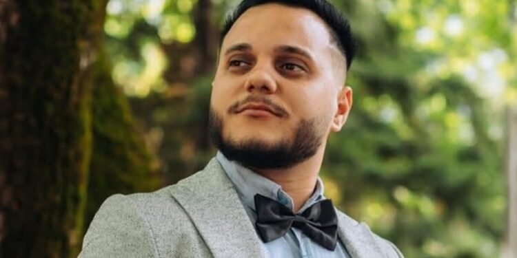 Romeo, tânărul tată care dă țepe cu trei copii după el
