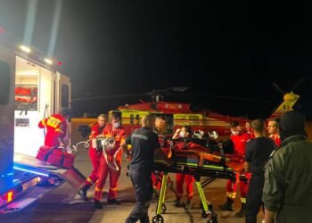 De ce a fost transferată fata din Craiova la un spital din București