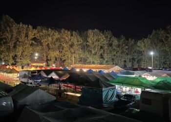A început Bâlciul de la Polovragi! De ce este considerat cel mai spectaculos bâlci din România