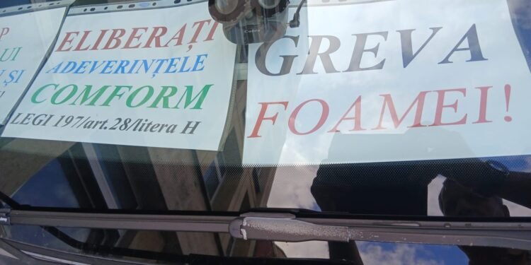 Gest disperat în fața Complexului Energetic Oltenia! „Vreau doar dreptul la pensie!”