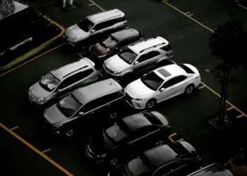 Spărgătorul de dube și taxiuri a făcut prăpăd prin parcările din Târgu Jiu