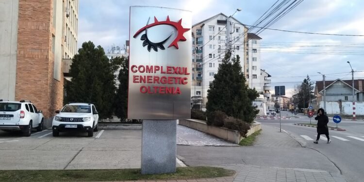 Adeverințe ilegale pentru pensionarea directorilor din Complexul Energetic Oltenia