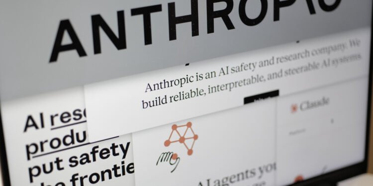 Anthropic pregătește un IPO uriaș. Compania de inteligență artificială ar putea ținti cea mai mare listare din istorie