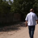 Primarul merge din poartă-n poartă: „Trageți tot din priză!”