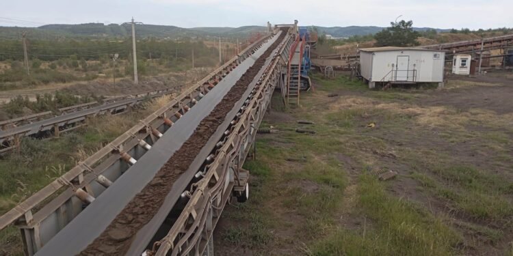 CE Oltenia pregătea 400 de concedieri, sindicatele cer peste 1.000 de angajări