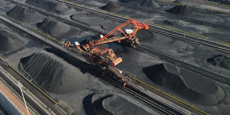 China face un pas istoric în industria cărbunelui