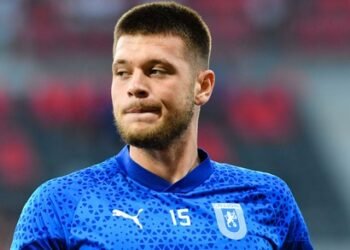 E oficial! Jucătorul Craiovei pleacă la Aris Limassol
