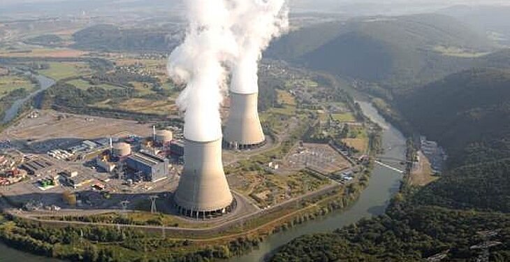 Franţa opreşte trei reactoare nucleare din lipsă de apă