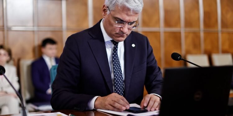 Pîslaru: Guvernul nu mai intenționa să închidă grupurile de la Turceni, Rovinari și Craiova. „De ce tot acest circ?”