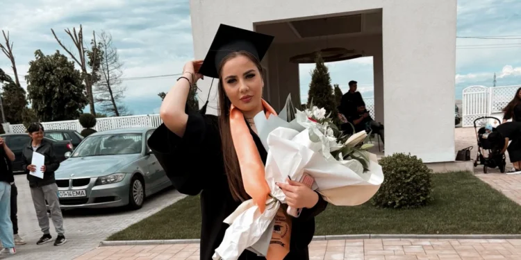 Trei operații pe cord, copilărie petrecută în spitale. Acum a intrat la UMF Craiova cu cea mai mare medie