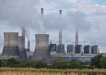 Lovitură pentru minerii și energeticienii din Oltenia: soarta termocentralelor, aruncată la CCR. România riscă miliarde de euro