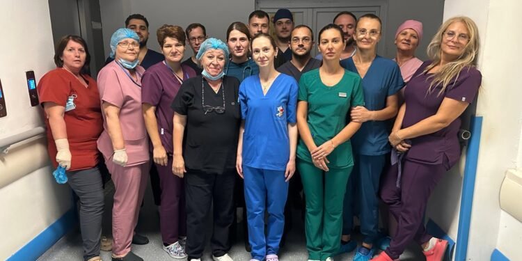 Patru oameni au primit o nouă șansă la viață după un gest uriaș făcut la Craiova. Echipa medicală care a făcut posibil miracolul