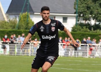 Craiova a transferat un fundaș central de picior stâng