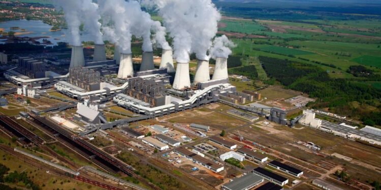 Grup pe cărbune oprit după o tentativă de sabotaj. Zeci de dispozitive explozive și incendiare, descoperite în apropierea instalației electrice