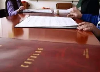 Sute de posturi de director, scoase la concurs