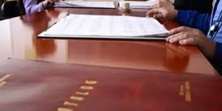 Sute de posturi de director, scoase la concurs