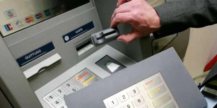 Dosar de fraudă informatică, închis după 16 ani la Tribunalul Dolj