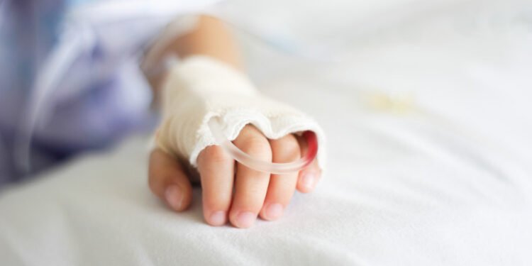 Fetița de 10 ani a spus tot la școală: «Mi-e frică de el!» Ce au descoperit polițiștii după ce au văzut urmele de pe corp