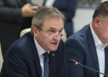 Economia Gorjului se prăbușește, deputatul Mihai Weber face sute de mii de euro din proiecte energetice