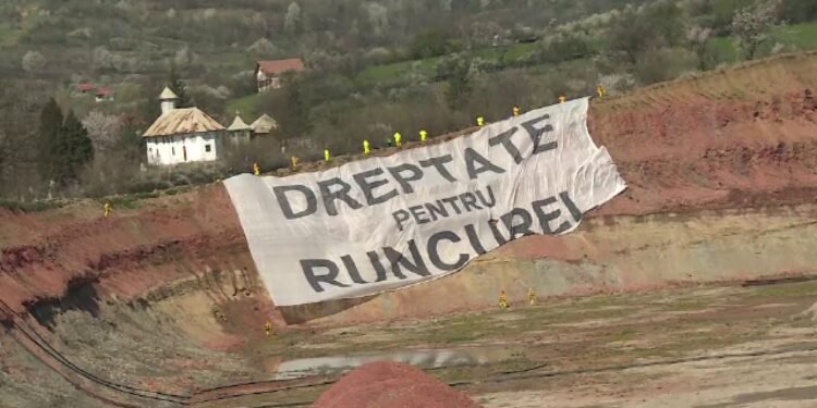 A rămas fără curent în casa expropriată și a ajuns la Tribunal. Verdictul judecătorilor: „Nu mai este proprietar”! Ce se întâmplă cu familia din Runcurel