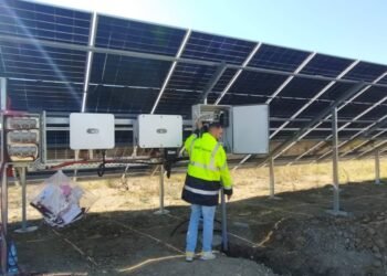 Compania de Apă Oltenia a pus în funcțiune prima centrală fotovoltaică la Filiași