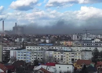 Ecologiștii din Cluj atacă poluarea din Craiova. Dau în judecată primarul, nu termocentrala!!