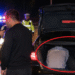 Șofer beat, cu doi oameni în portbagaj