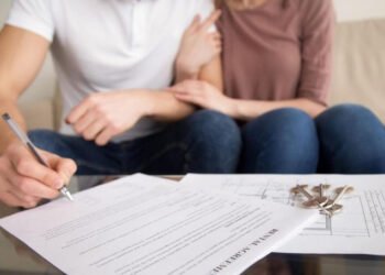 Țara în care femeile „închiriază soți” pentru o oră! Bărbații sunt plătiți să repare prin casă