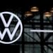 Germania își transformă fabricile auto în uzine pentru apărare. Volkswagen schimbă macazul pentru a-și salva industria