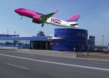 Lovitură pentru angajații Wizz Air de la Craiova. 47 de oameni ar urma să fie concediați