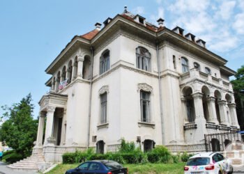 Bombă imobiliară în Craiova. Primăria vrea să cumpere un palat istoric!