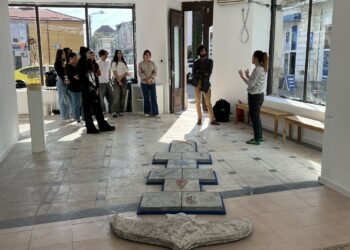Un nou spațiu cultural la Craiova. Elevi și studenți au vizitat centrul HEI din clădirea Minerva