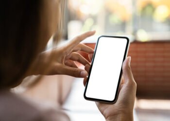 Jurnalistă Antena 3 Târgu Jiu, victimă a infractorilor cibernetici! Alerta lansată după două portări telefonice