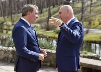 Adrian Mititelu îi ia apărarea lui Gică Hagi după 0-6 în Polonia. Îl compară cu Bolojan!