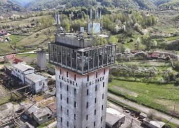 Minerii se bat pe salariile compensatorii, dar locurile sunt prea puține
