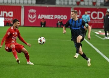 Universitatea Craiova, victorie zdrobitoare cu Sepsi! Oltenii au înscris de cinci ori