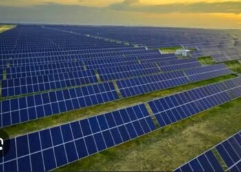 Parc fotovoltaic cu stocare, la Motru! Primăria a cerut finanțare de peste 6,2 milioane de lei